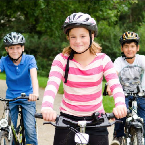 Kinder fahren Rad