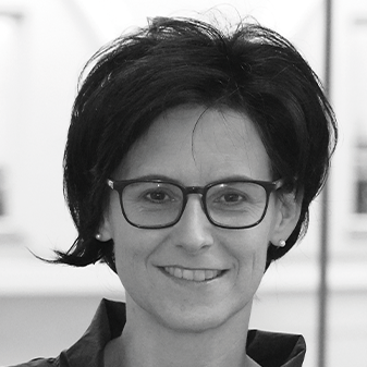 Profilfoto Sonja Hohengasser in schwarz-weiss